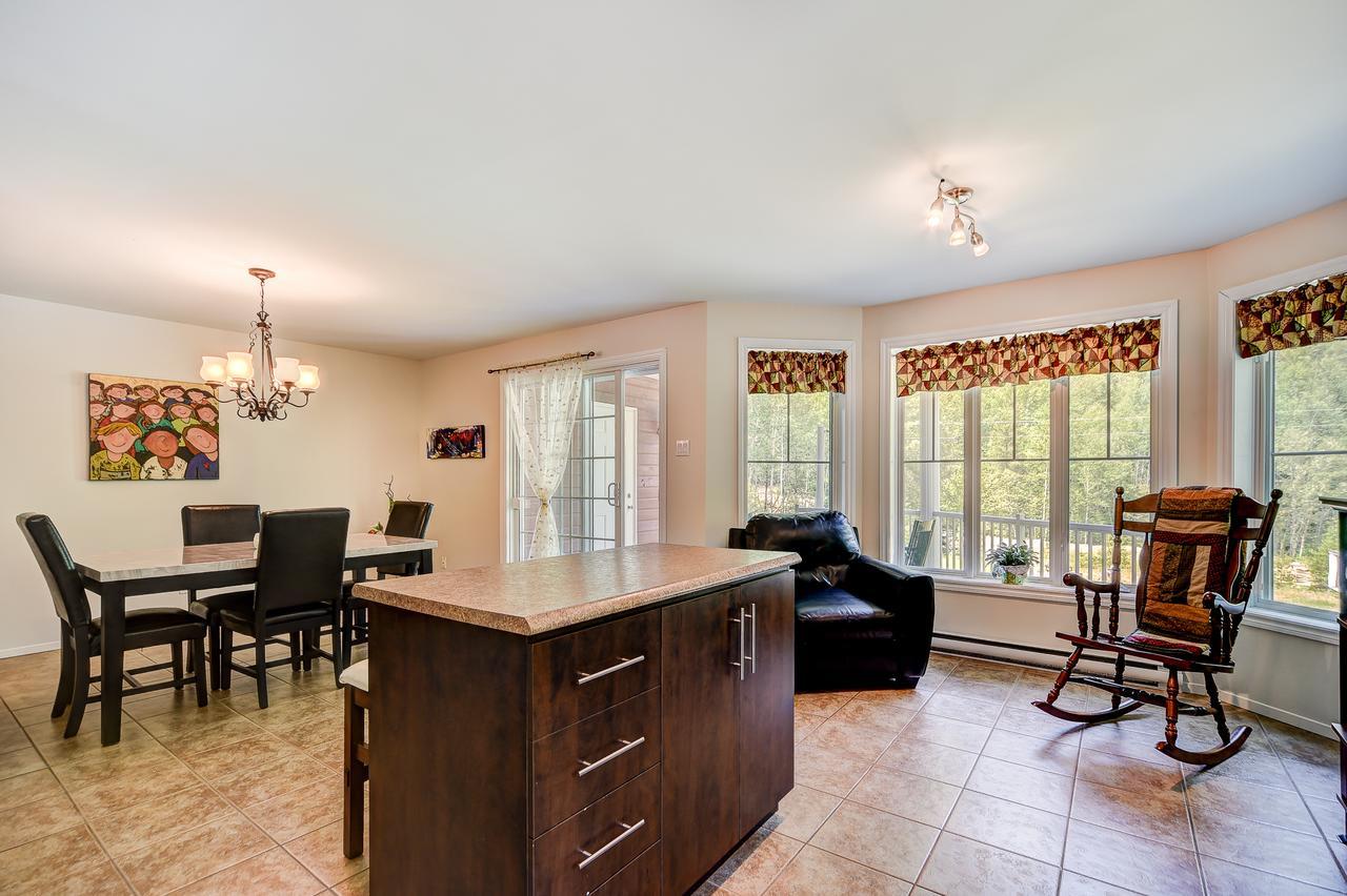 Entre Roc Et Montagne Apartman LʼAnse-Saint-Jean Kültér fotó